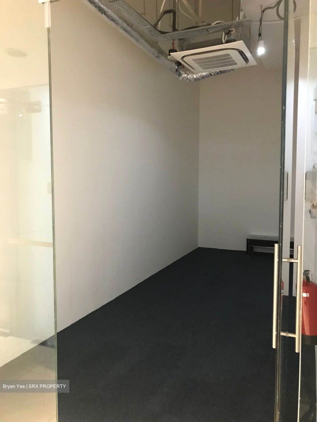 Oxley Tower (D1), Retail #559936261